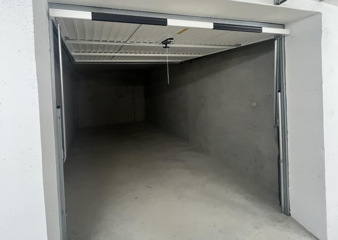 F4 TERRASSES DE BODICCIONE D2 BOULEVARD LOUIS CAMPI AJACCIO