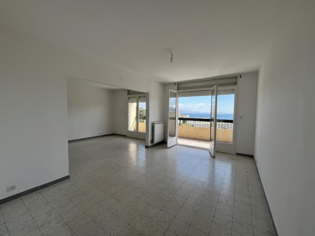 F4 RESIDENCE BEL HORIZONTE BT H AVENUE MONTHABOR AJACCIO