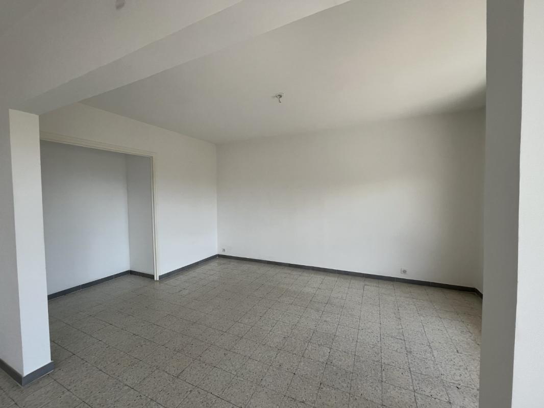 F4 RESIDENCE BEL HORIZONTE BT H AVENUE MONTHABOR AJACCIO