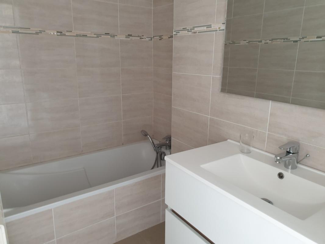 F4 RESIDENCE BEL HORIZONTE BT H AVENUE MONTHABOR AJACCIO