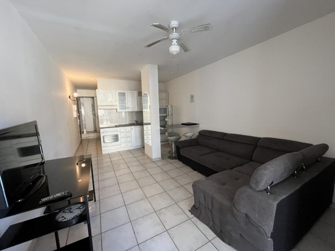 STUDIO MEUBLE RUE PAUL COLONNA D'ISTRIA