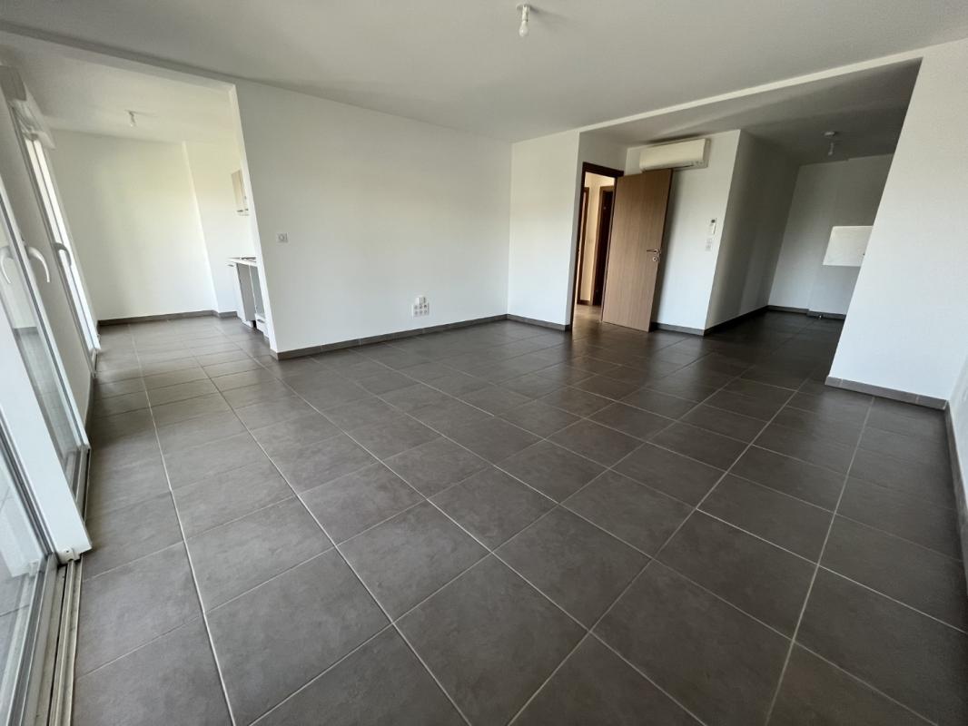 F3 RESIDENCE LA PALMERAIE BT B LA ROCADE AJACCIO