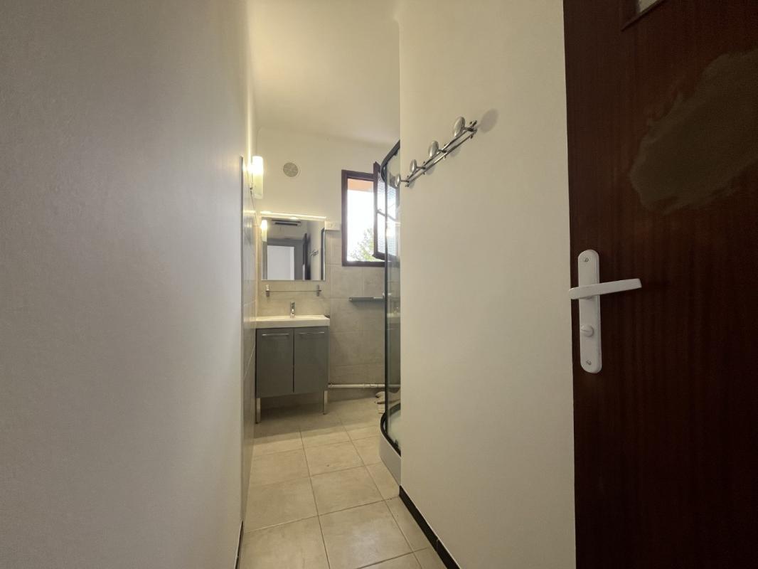 F3 IMMEUBLE POZZO DI BORGO QUARTIER LORETTO AJACCIO