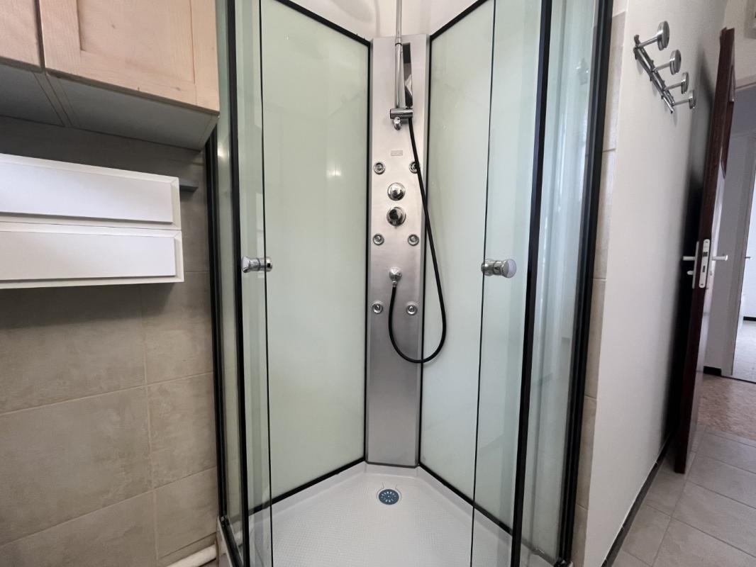 F3 IMMEUBLE POZZO DI BORGO QUARTIER LORETTO AJACCIO