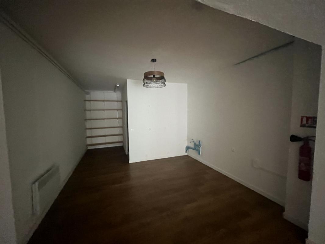 LOCAL PROFESSIONEL 8 BD MGLIOLI AJACCIO