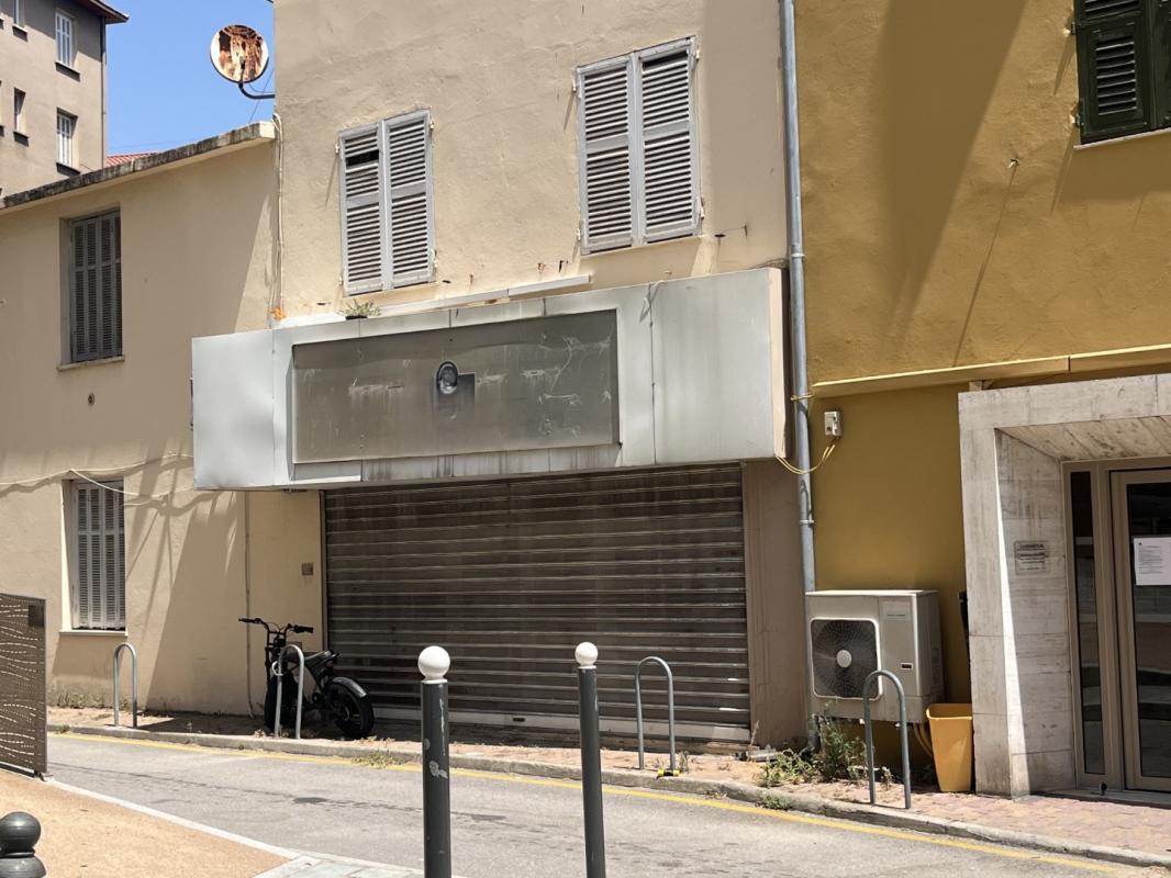 LOCAL COMMERCIAL 2 RUE COLONEL COLONNA D ORNANO AJACCIO
