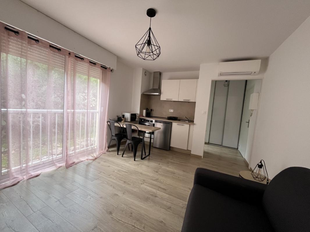 STUDIO MEUBLE LE CORALIA D SCUDO SANGUINAIRES AJACCIO