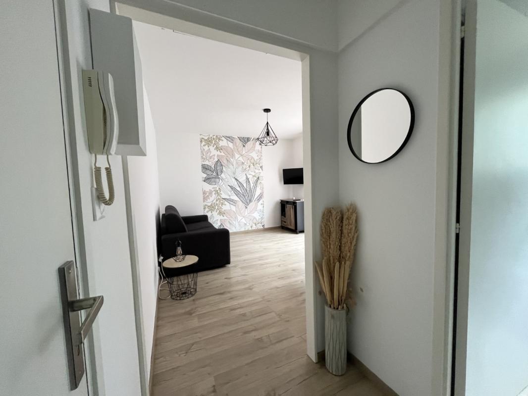 STUDIO MEUBLE LE CORALIA D SCUDO SANGUINAIRES AJACCIO