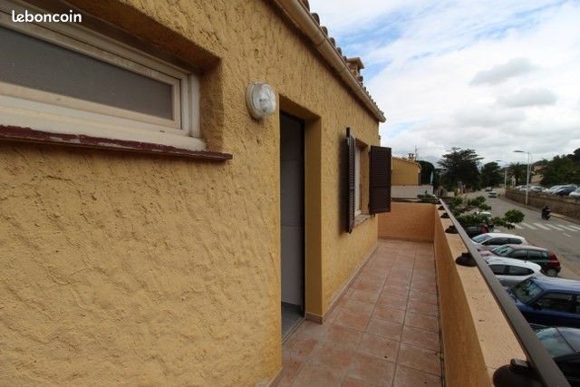 F2 CLOS DE PORTICCIO IMMEUBLE SANTI 20166 PORTICCIO