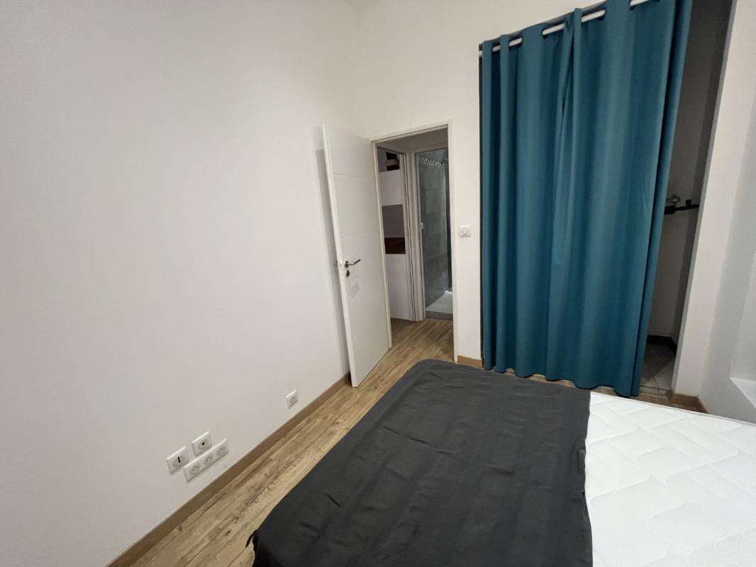 F2 MEUBLE 5 BD SAMPIERO AJACCIO