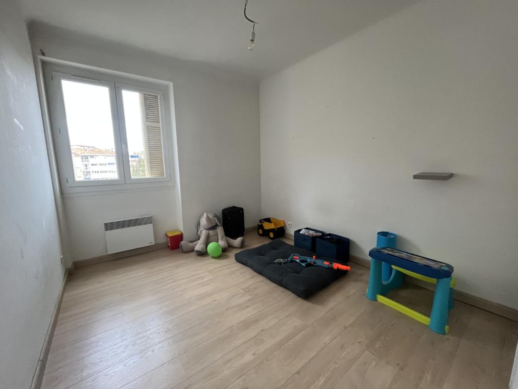 F2 30 BIS CRS LUCIEN BONAPARTE PARC BERTHAULT AJACCIO