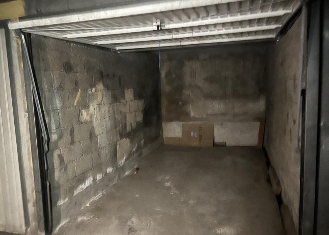 F2 MEUBLE LE STELLA 9 AVENUE BEVERINI AJACCIO