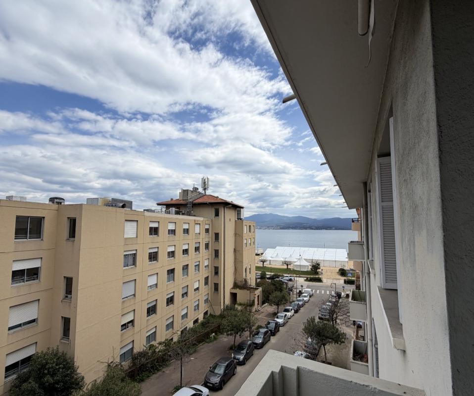 F3 7 BOULEVARD FRANCOIS SALINI AJACCIO