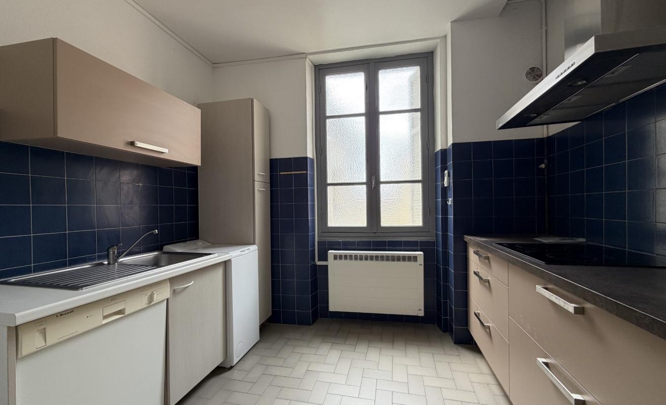 F3 7 BOULEVARD FRANCOIS SALINI AJACCIO