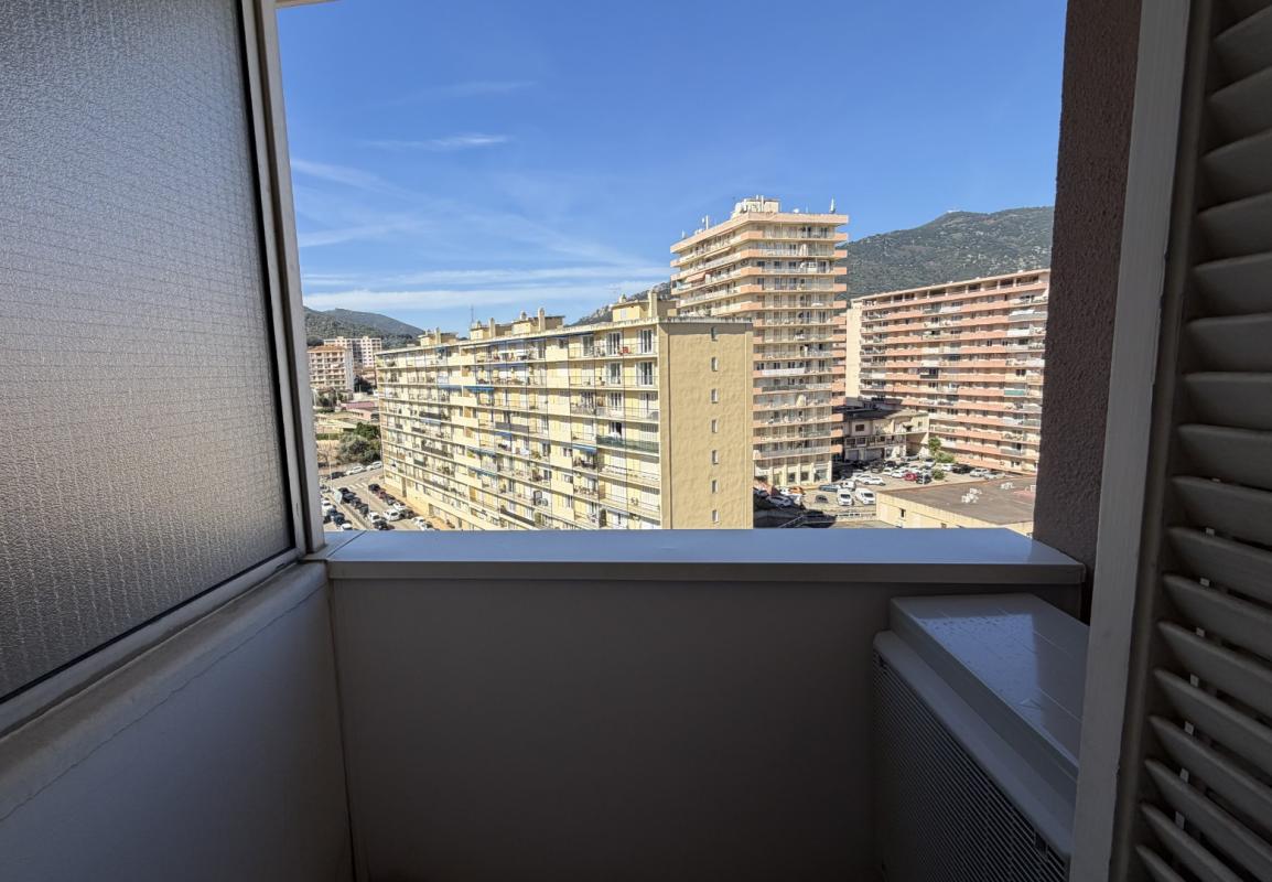 F3 22 RUE DEL PELLEGRINO MONTE CINTO AJACCIO