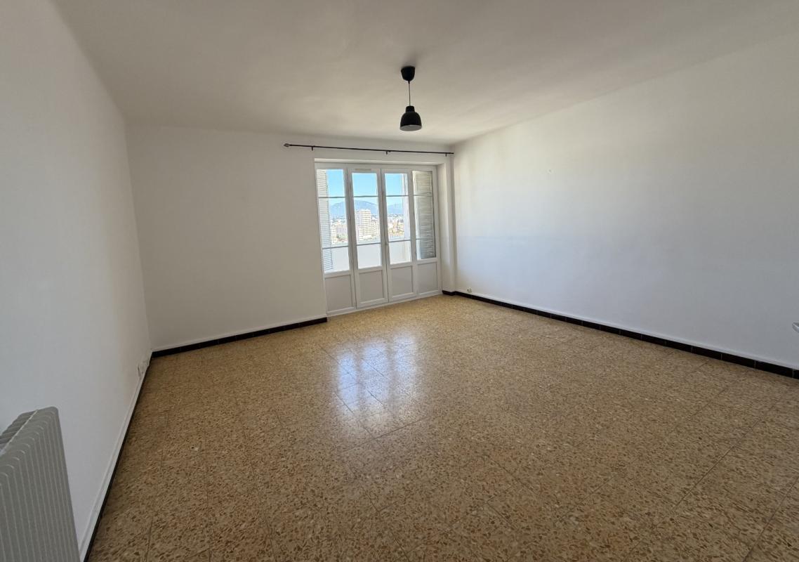 F3 22 RUE DEL PELLEGRINO MONTE CINTO AJACCIO