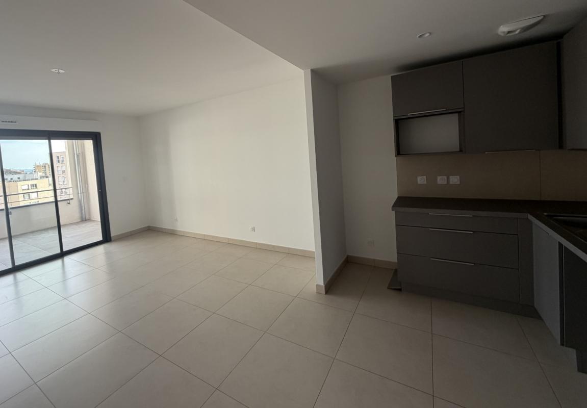 F2 LES JARDINS de la GRAVONA BT D CHEIN DE TRABACCHINO AJACCIO