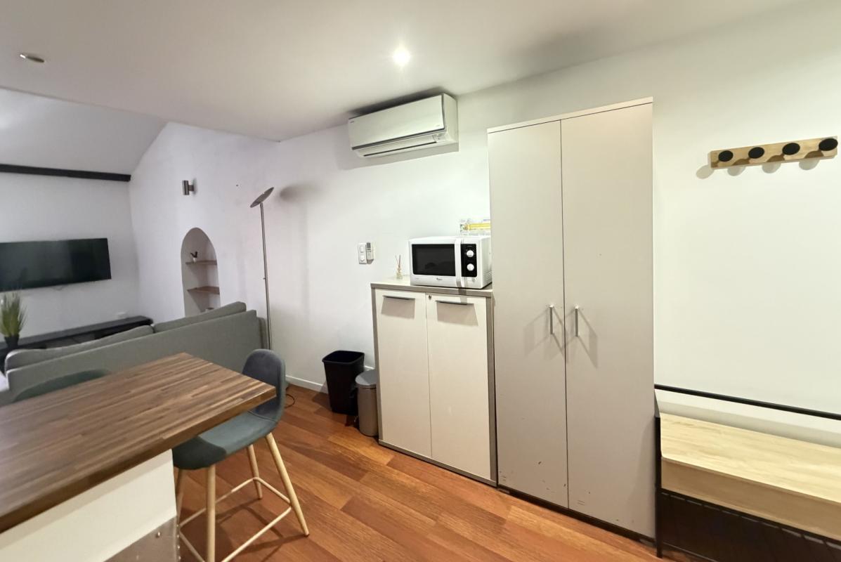 F2 MEUBLE 68 RUE FESCH AJACCIO