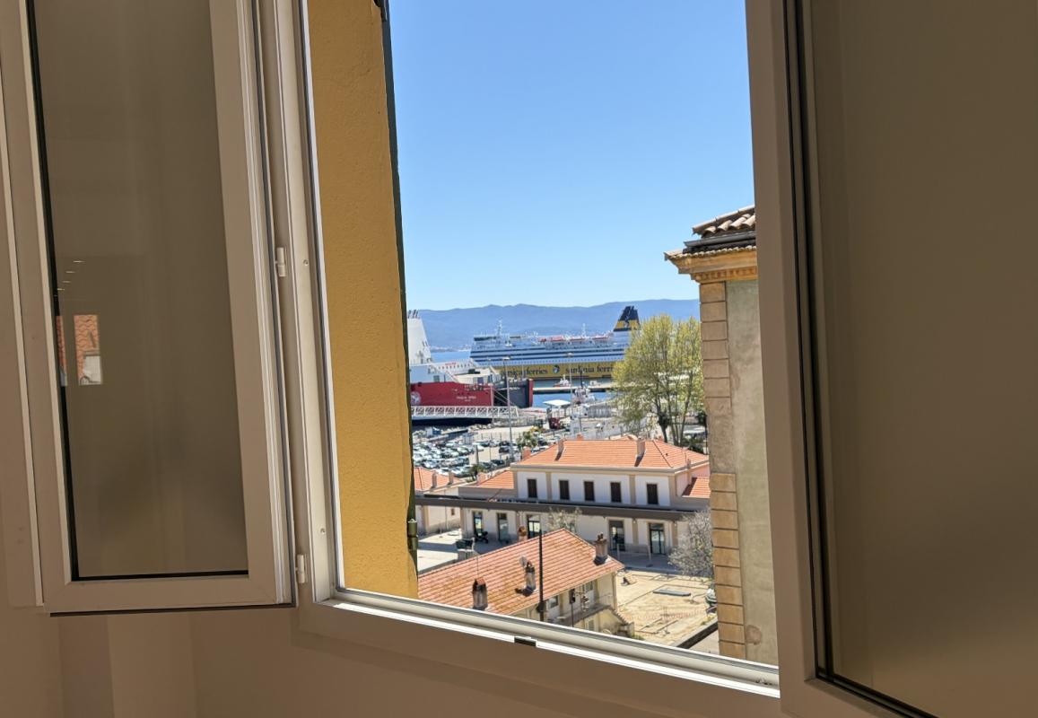 F4 2 AVENUE COLONNA D'ORNANO AJACCIO