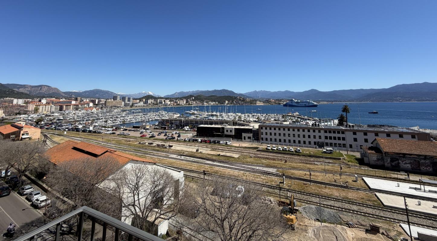 F4 2 AVENUE COLONNA D'ORNANO AJACCIO