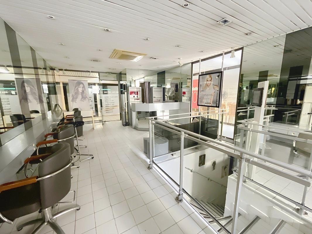 LOCAL COMMERCIAL BOULEVARD PAOLI -