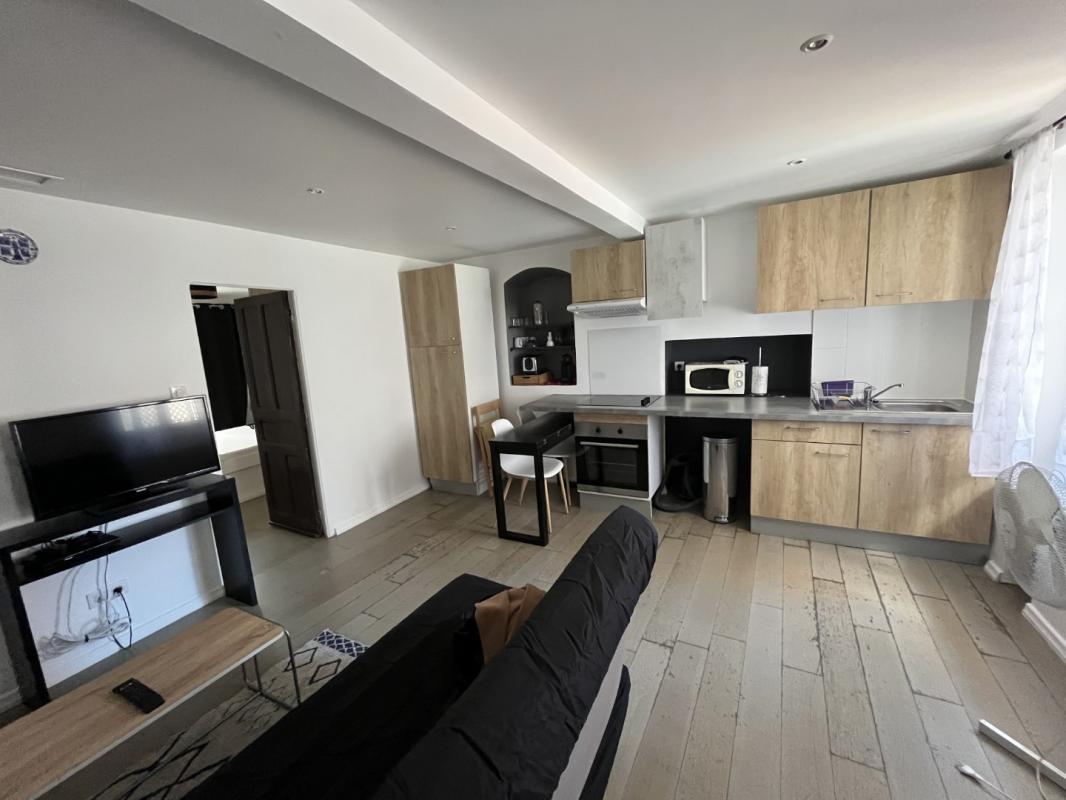 F2 MEUBLE 1 RUE DES BUCHERONS AJACCIO