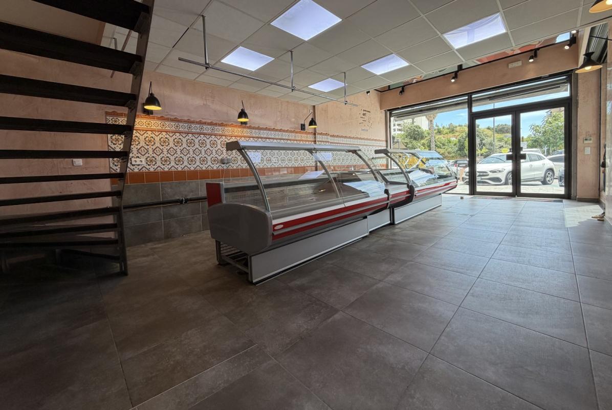 LOCAL COMMERCIAL RCE LES JARDINS DE BODICCIONE BT C  BD LOUIS CAMPI AJACCIO