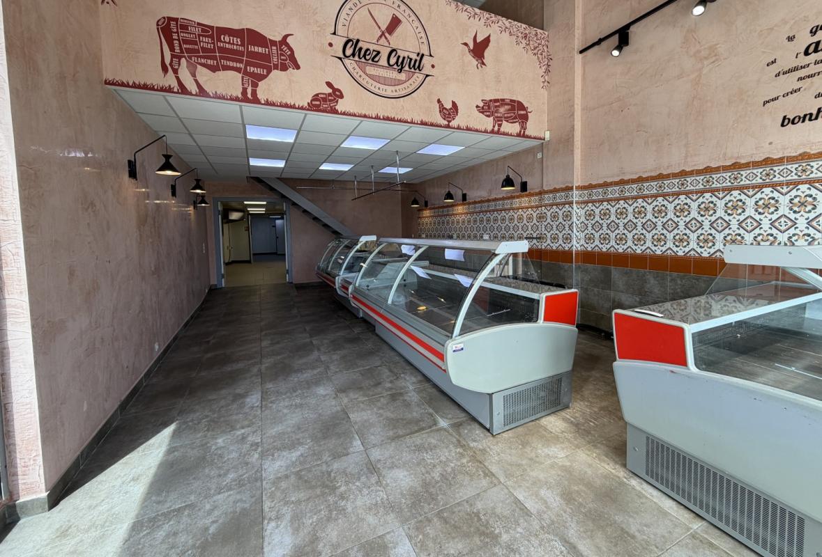 LOCAL COMMERCIAL RCE LES JARDINS DE BODICCIONE BT C  BD LOUIS CAMPI AJACCIO