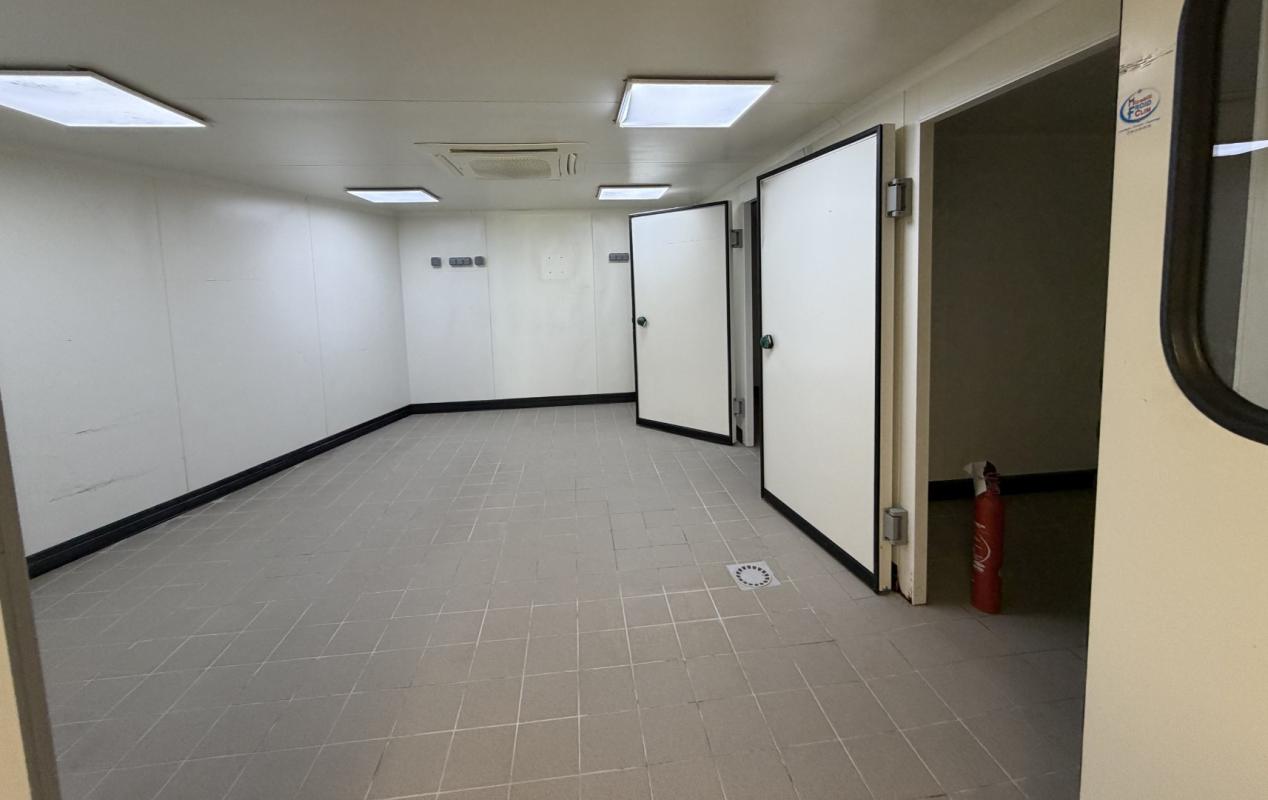 LOCAL COMMERCIAL RCE LES JARDINS DE BODICCIONE BT C  BD LOUIS CAMPI AJACCIO