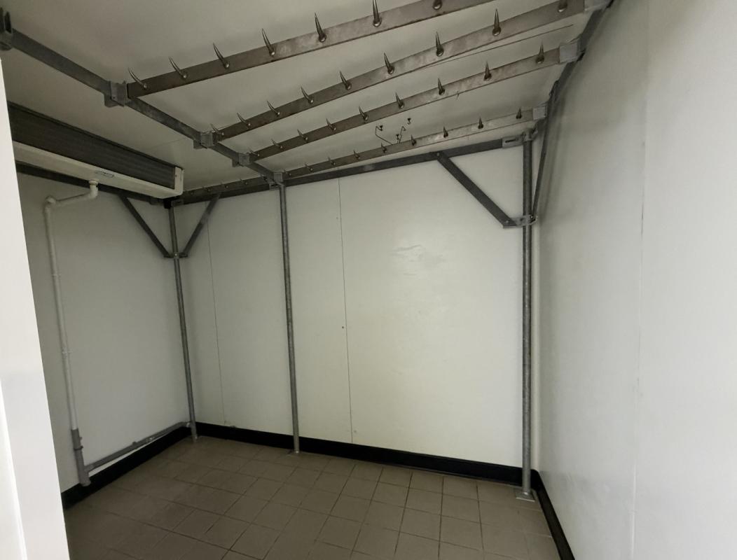LOCAL COMMERCIAL RCE LES JARDINS DE BODICCIONE BT C  BD LOUIS CAMPI AJACCIO