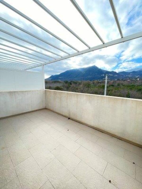 APPARTEMENT de 2 pièces à SAN NICOLAO