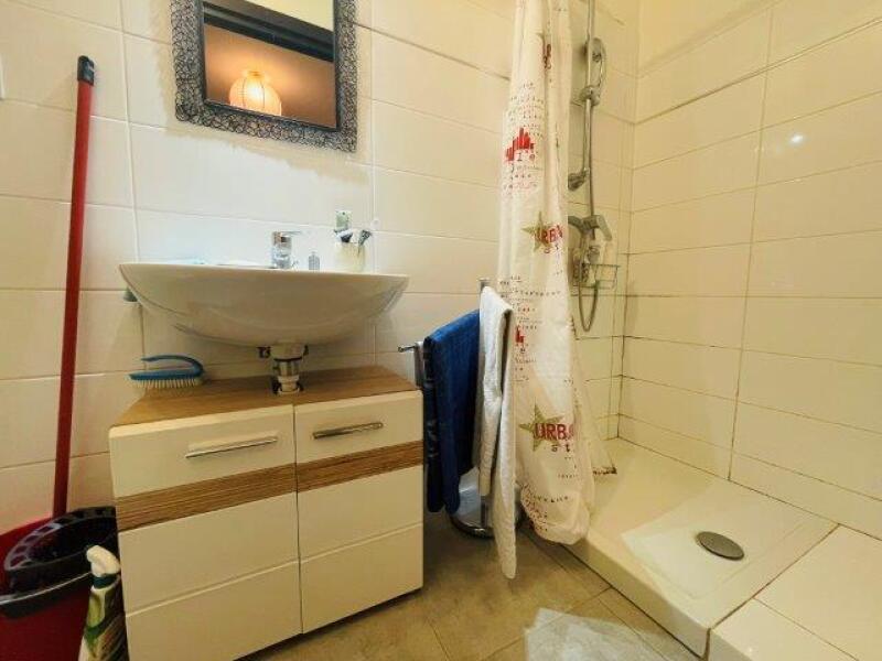 APPARTEMENT de 2 pièces à BIGUGLIA