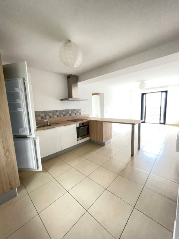 APPARTEMENT de 3 pièces à CERVIONE