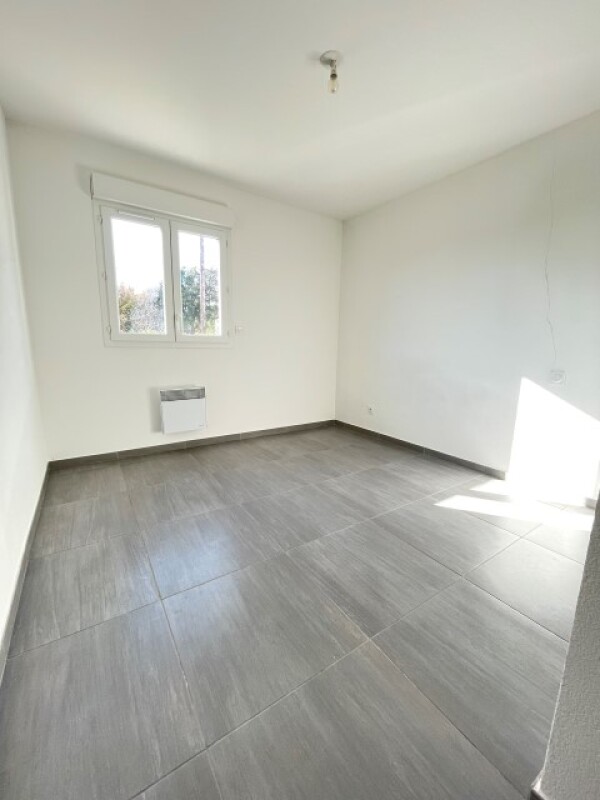 APPARTEMENT de 2 pièces à SANTA LUCIA DI MORIANI